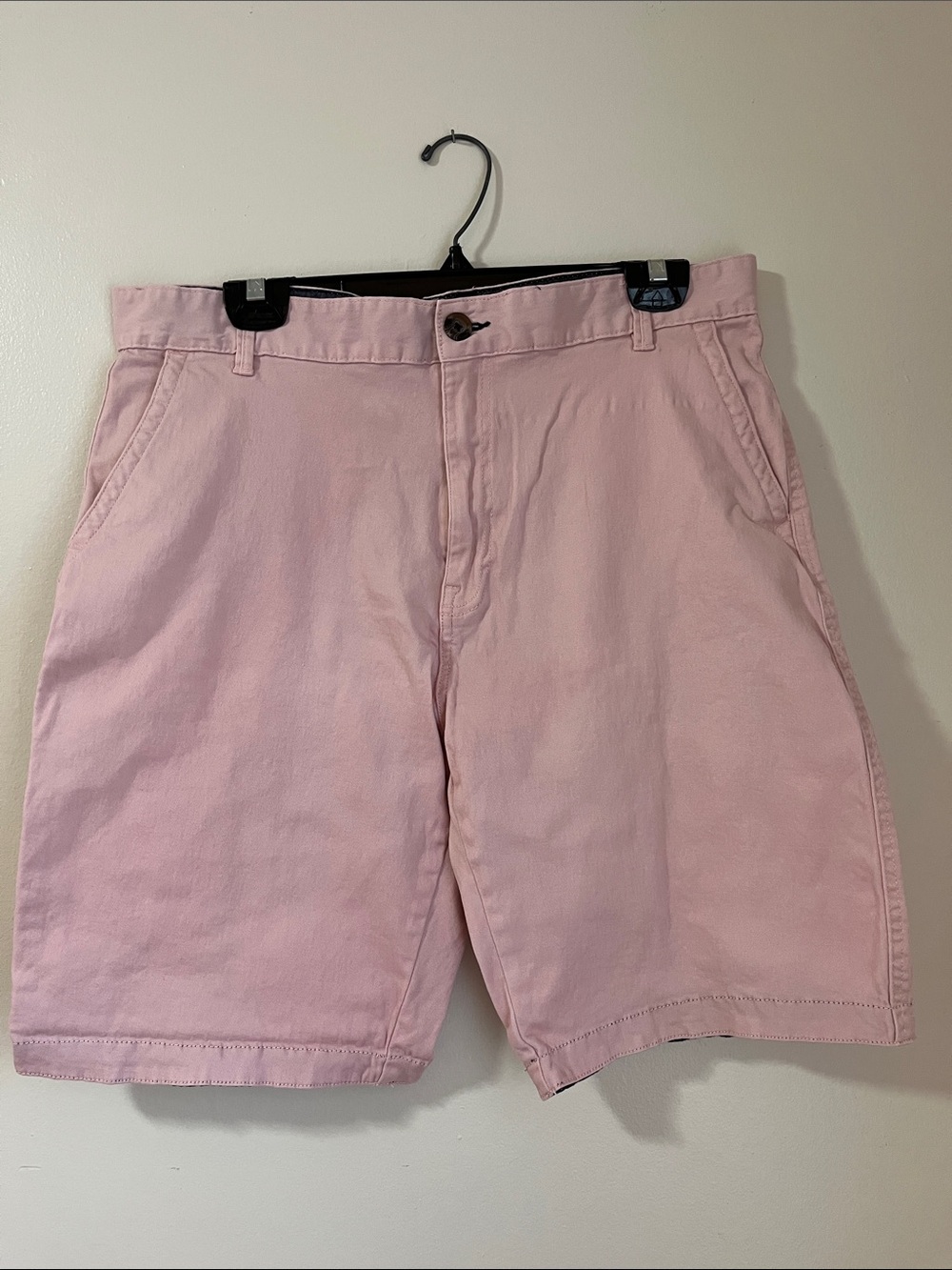 Men's Pink Flat-Front Cotton Shorts